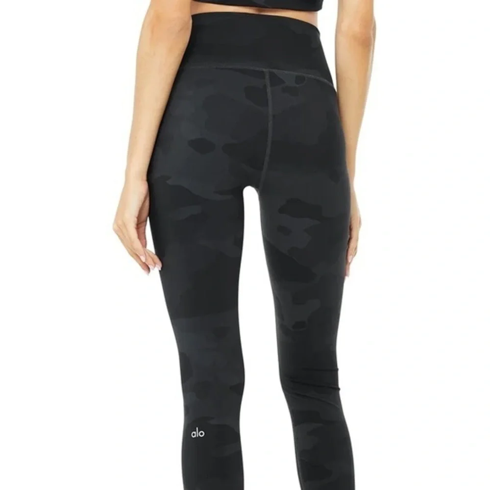 Alo High-Waist Camo Vapor Legging, Like New